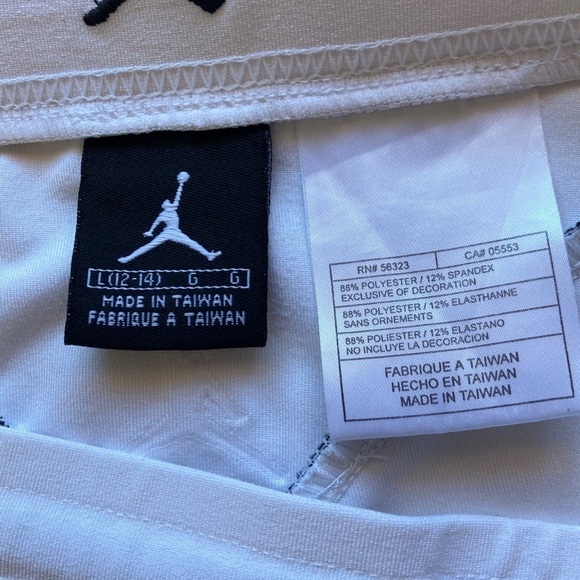 Jordan Shorts Sz Large (12-14) - Picture 6 of 6